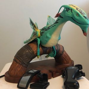 Teal Disney Banshee - excellent condition